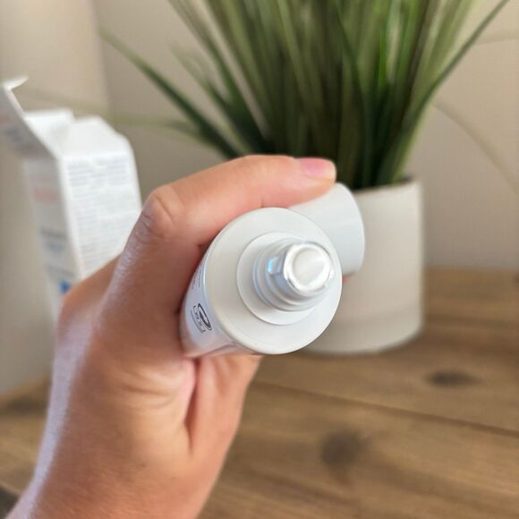 Avene Hydrance Light Hydrating Emulsion 1.3oz NEW - Picture 4 of 6